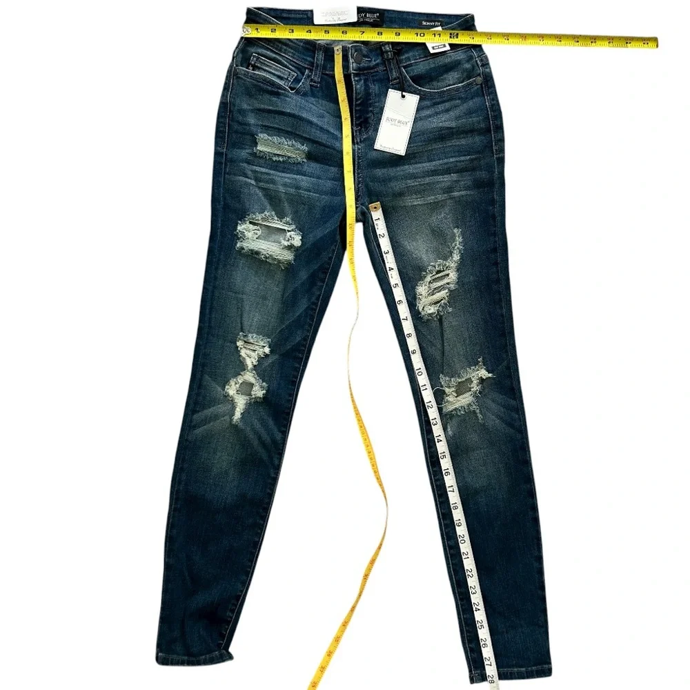JUDY BLUE Women’s Mid Rise Skinny Fit Jeans Exclusive Modern Distressed 7/28 NWT